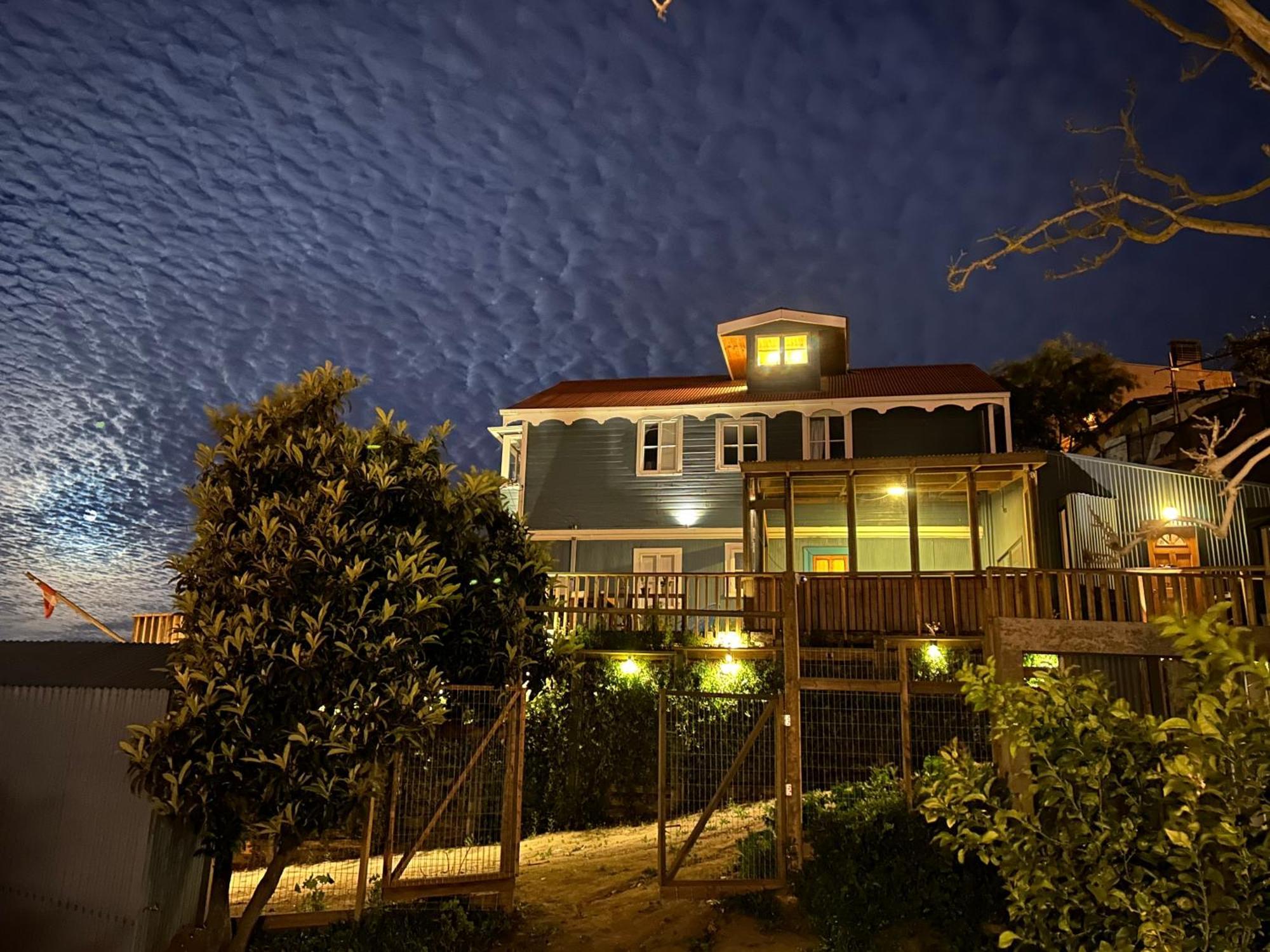 Hotel Faro Azul Valparaiso Cerro Alegre Exteriör bild