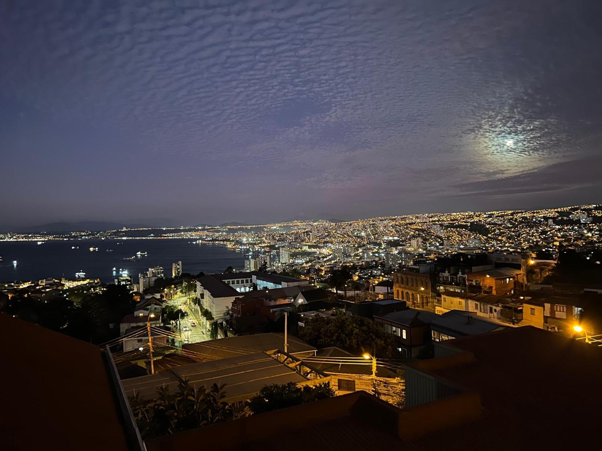 Hotel Faro Azul Valparaiso Cerro Alegre Exteriör bild