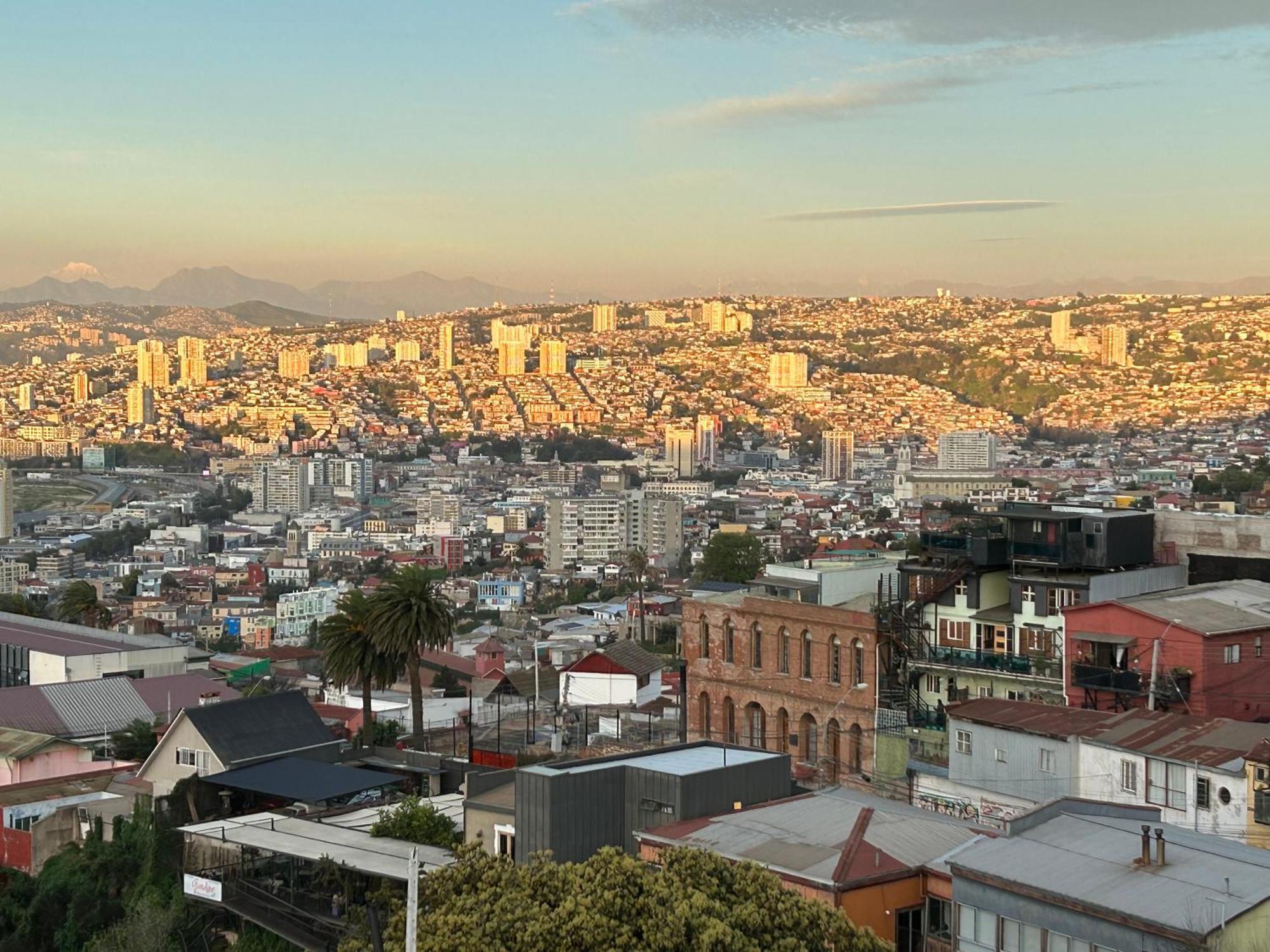 Hotel Faro Azul Valparaiso Cerro Alegre Exteriör bild